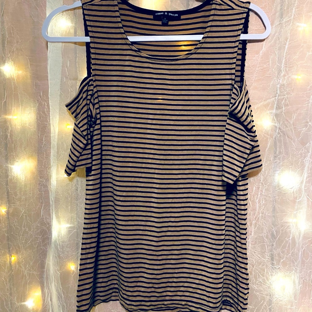 Cold shoulder top